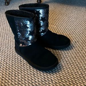 Women’s black UGG boots! Silver stars! Size 7